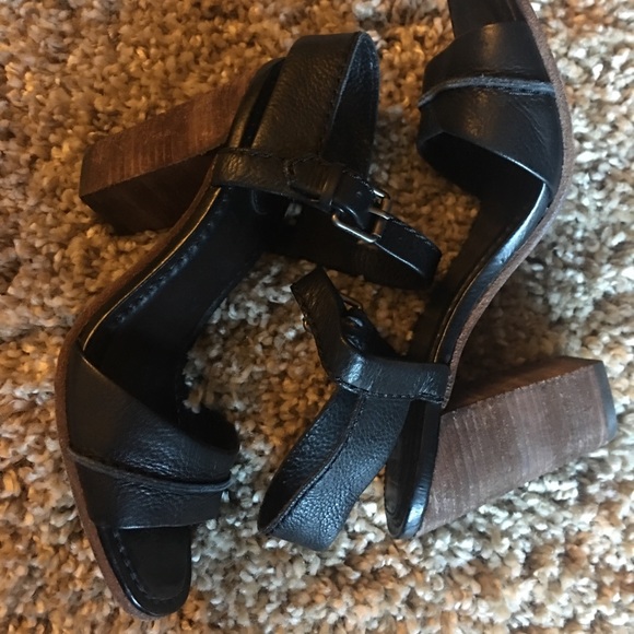 Frye Shoes - Brand New! Frye Sandals - Women’s 7.5